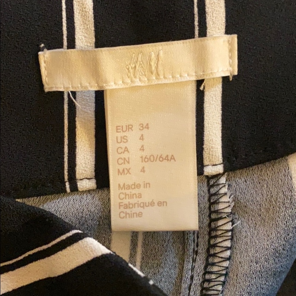 Black & White Striped Palazzo Pants - Picture 4 of 5